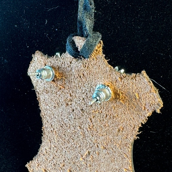 Southwest Style Red Stone Stud Post Fashion Earrings - Picture 6 of 6